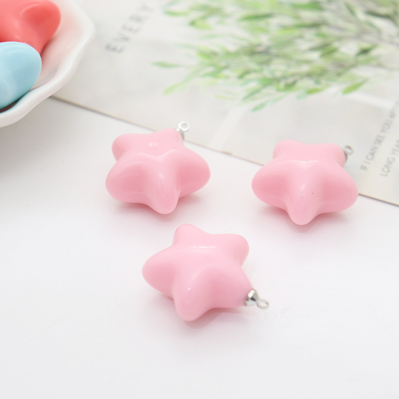 Factory direct sales of acrylic star pendants, cream resin necklaces, keychains, stationery, children's diy accessories Application Scenario