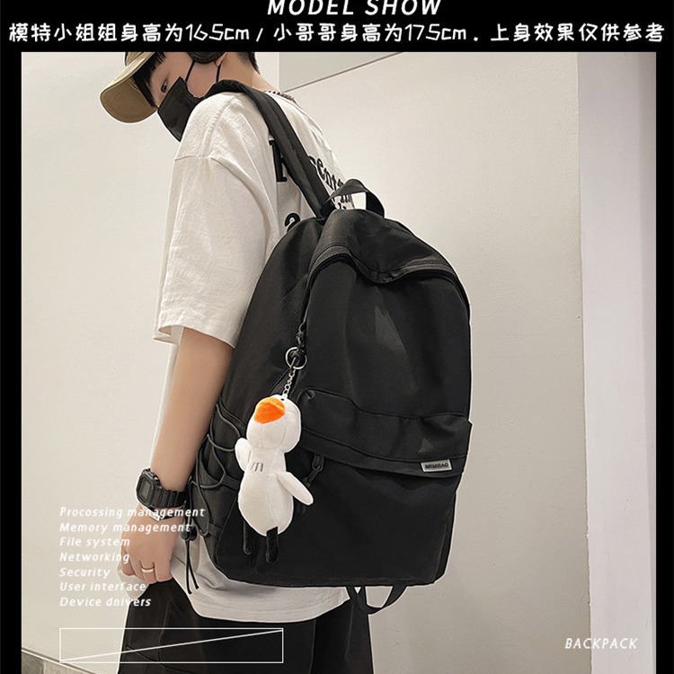 双肩背包实物图