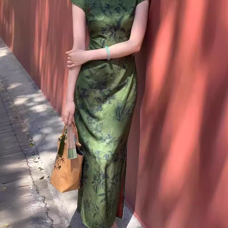 裙子/连衣裙/复古连衣裙/连衣裙微胖/黄色碎花裙产品图