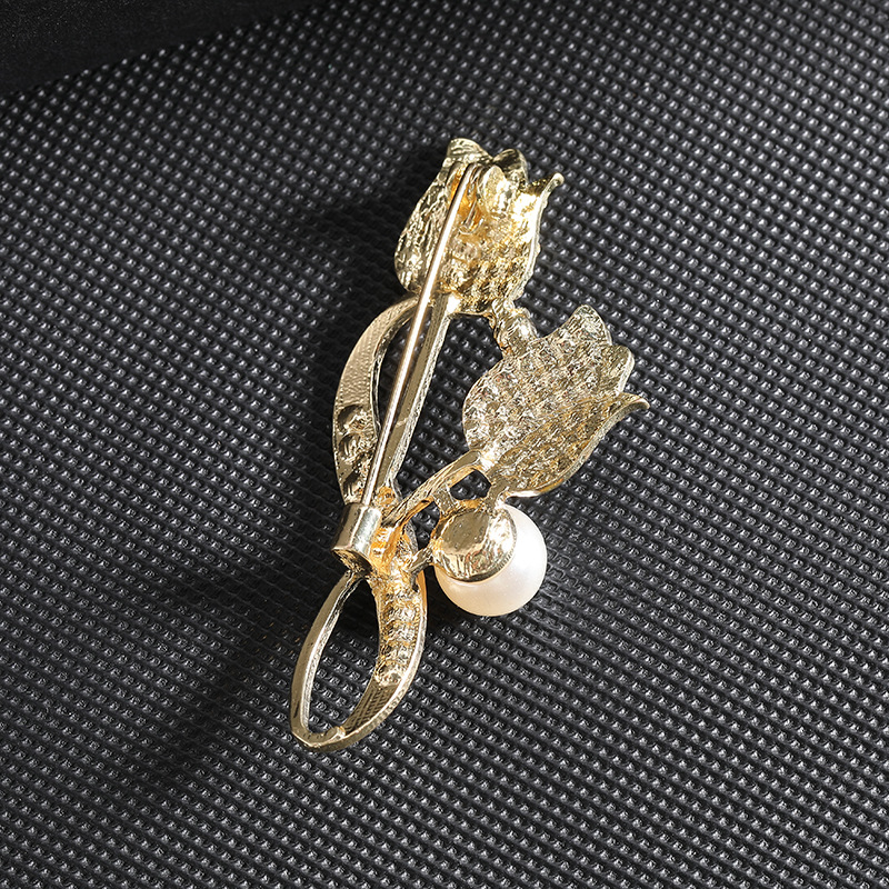 Nuevos broches de tulipán corpete de perlas de alta calidad alfileres de temperamento ropa accesorios premium sense nicho minimalista Application Scenario
