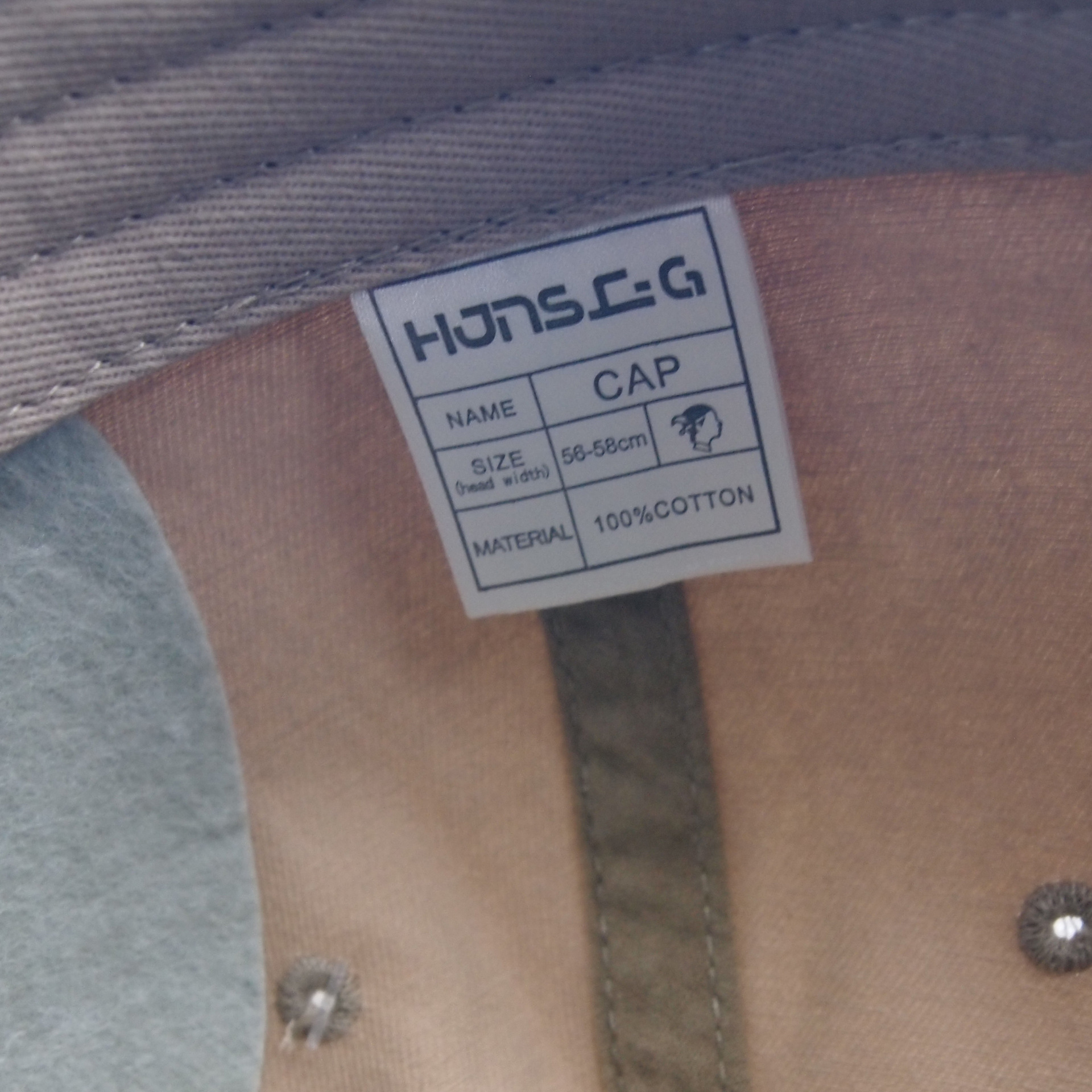 New Spring and Autumn soft-top washable sun protection baseball cap, simple solid color baseball cap, glossy cap for both men and women Application Scenario