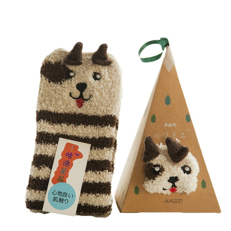 Japanese-style Christmas socks, embroidered three-dimensional home furnishings, coral fleece cartoon thickened towels, floor half-fleece women's socks Item Picture
