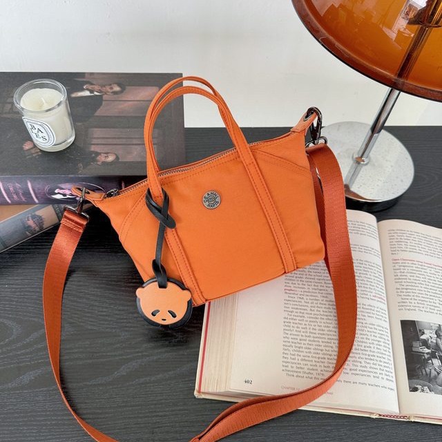 HB 2024新款包包饺子包女单肩手拎手提斜挎包时尚防水手机包百搭