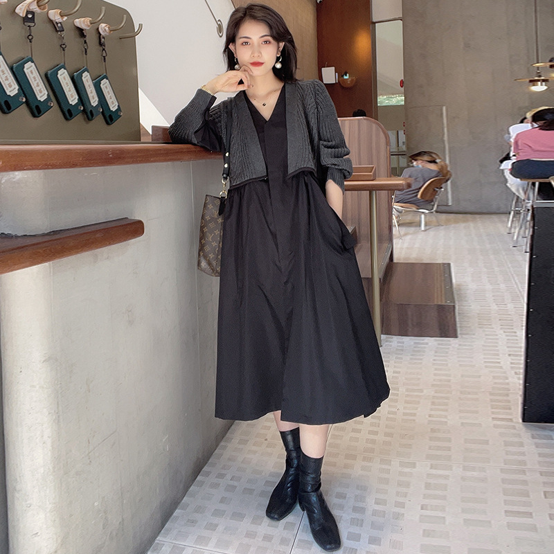 Early autumn long-sleeved dress for women 2022, high-end, elegant, slimming, stylish, versatile knitted shawl, fake two-piece set details Picture