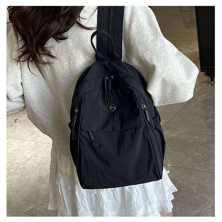 双肩包超轻2025新款高级感小众尼龙帆布上班通勤旅行背包小型轻便详情10