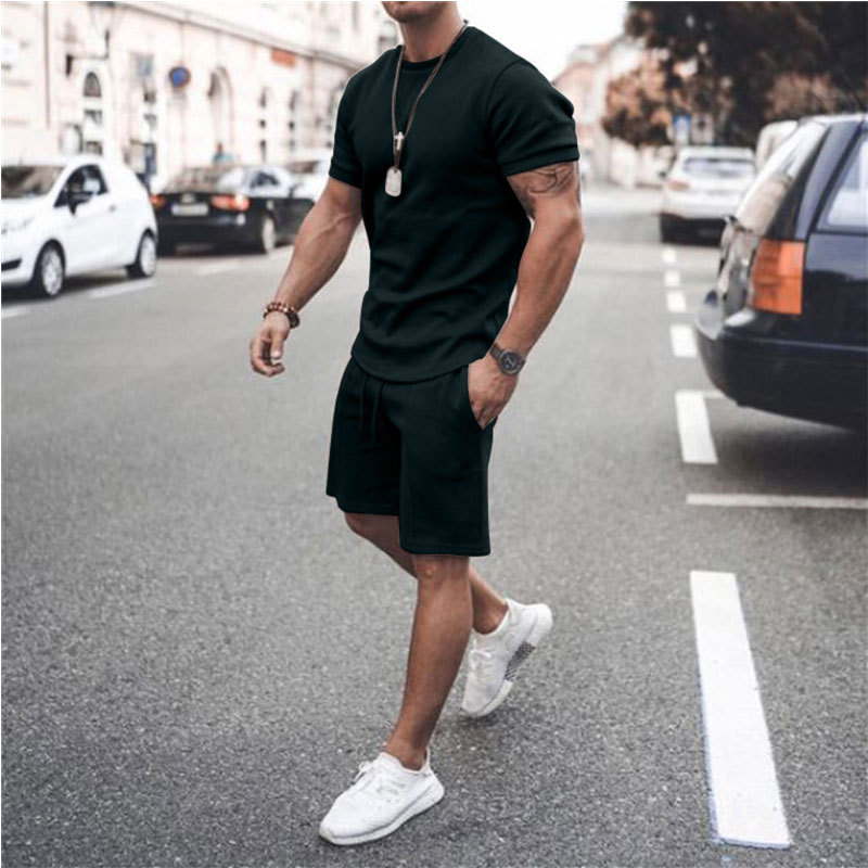 Short-sleeved T-shirt men's casual sports suit men's clothes Application Scenario