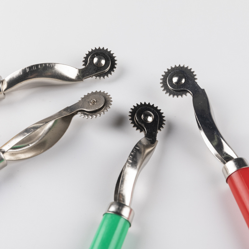 Plastic Handle Scribing Wheel All Steel Gear Scribing Wheel Crimping Wheel Scribing Wheel Spacing Wheel Scribing Wheel Bamboo Handle Scribing Wheel Specification drawing