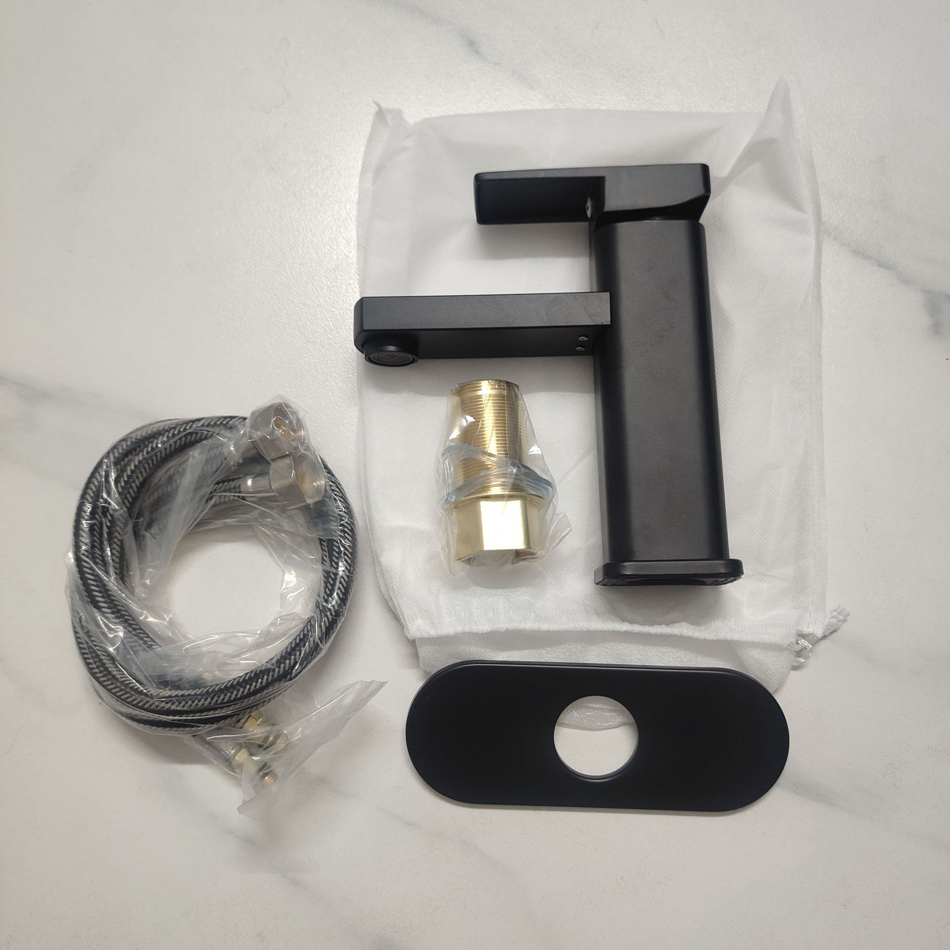Bathroom cabinet faucet, washbasin, hot and cold water, heating faucet, washbasin, countertop, washbasin, faucet for export Specification image