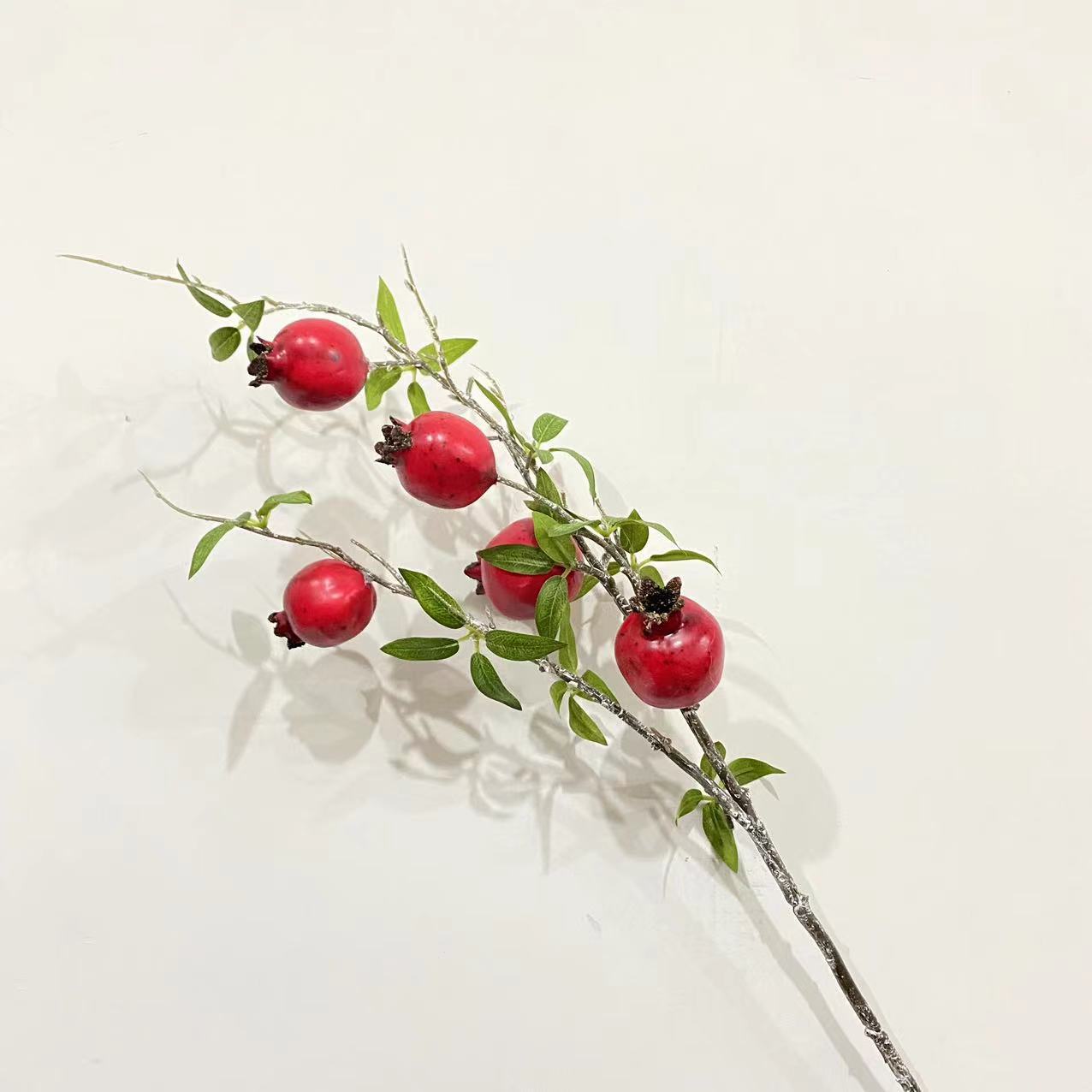 Simulation single pomegranate persimmon hug bucket housewarming Spring Festival wedding accessories rich flocking fruit eucalyptus ginkgo leaves thumbnail