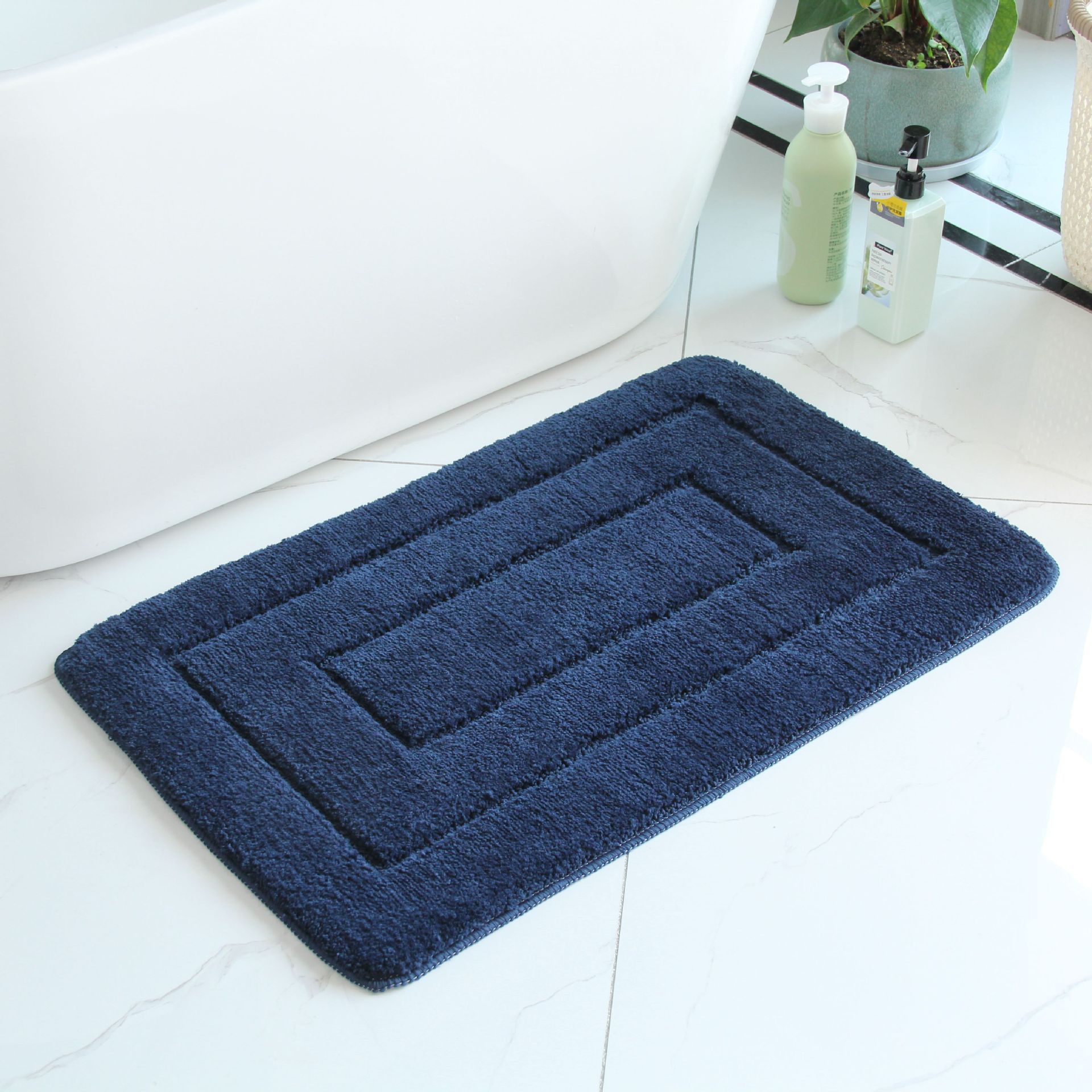 Factory direct sales and wholesale of anti-slip, water-absorbing and quick-drying doors for bathrooms, toilets, shower rooms, toilets and washrooms Application Scenario