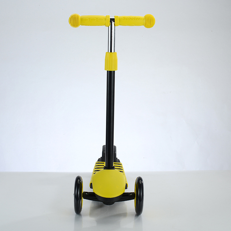 Factory direct supply of three-wheeled LED scooters with lights for children aged 1-3, cross-border scooters for kids details Picture