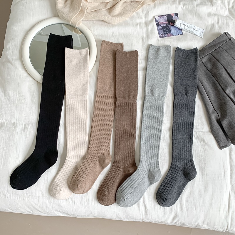 Sock street stall one-piece delivery, Zhuji sock wholesale, double-needle over-the-knee pile socks, thigh socks, breathable and sweat-absorbing, extended over-the-knee flared flared outerwear women's socks one-piece delivery Specification image