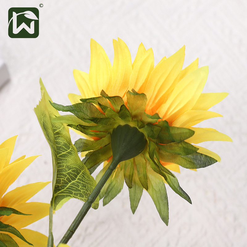 Fábrica de suministro directo simulación pequeño girasol rama alta simulación helichrysum flor de simulación única fábrica de girasol al por mayor Application Scenario