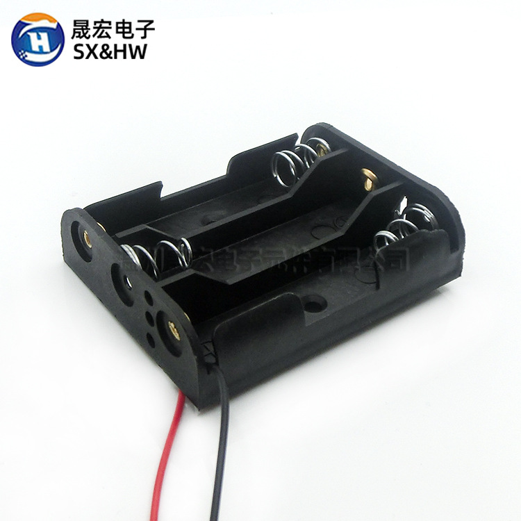 Three AA black battery boxes are in stock and can hold three AA1.5V batteries with wires details Picture