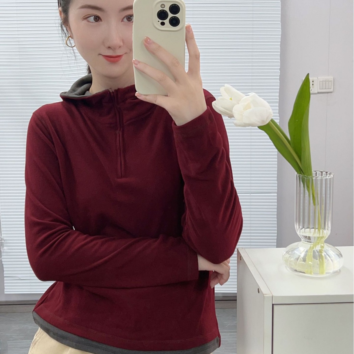 2023 Autumn New Korean-style hooded, semi-zipped pullover long-sleeved sweatshirt for women's wear 3368 Item Picture