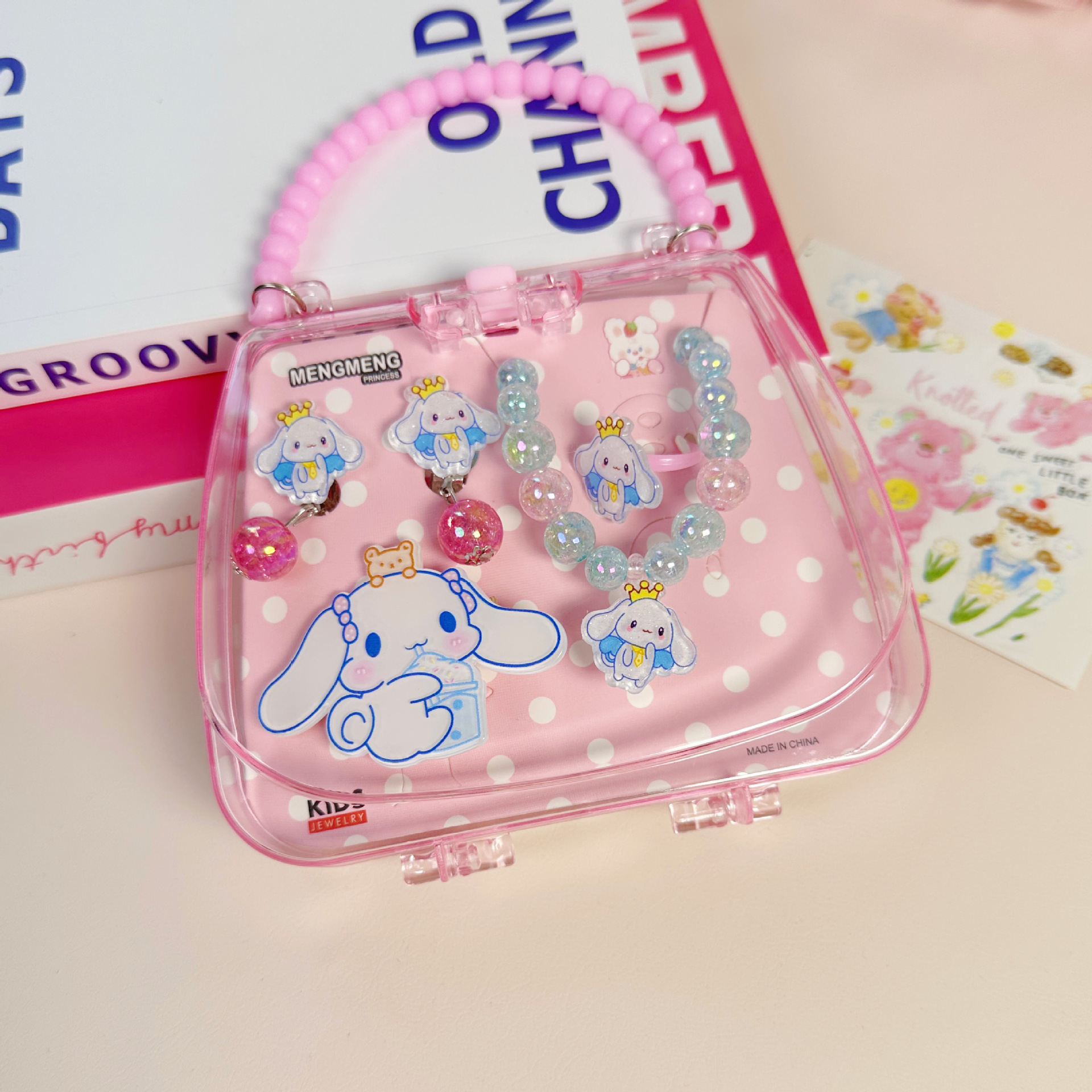 Cute cartoon creative children's hairpins, bracelets, safety ear clips, gift box, girls' festival gifts, children's accessories details Picture