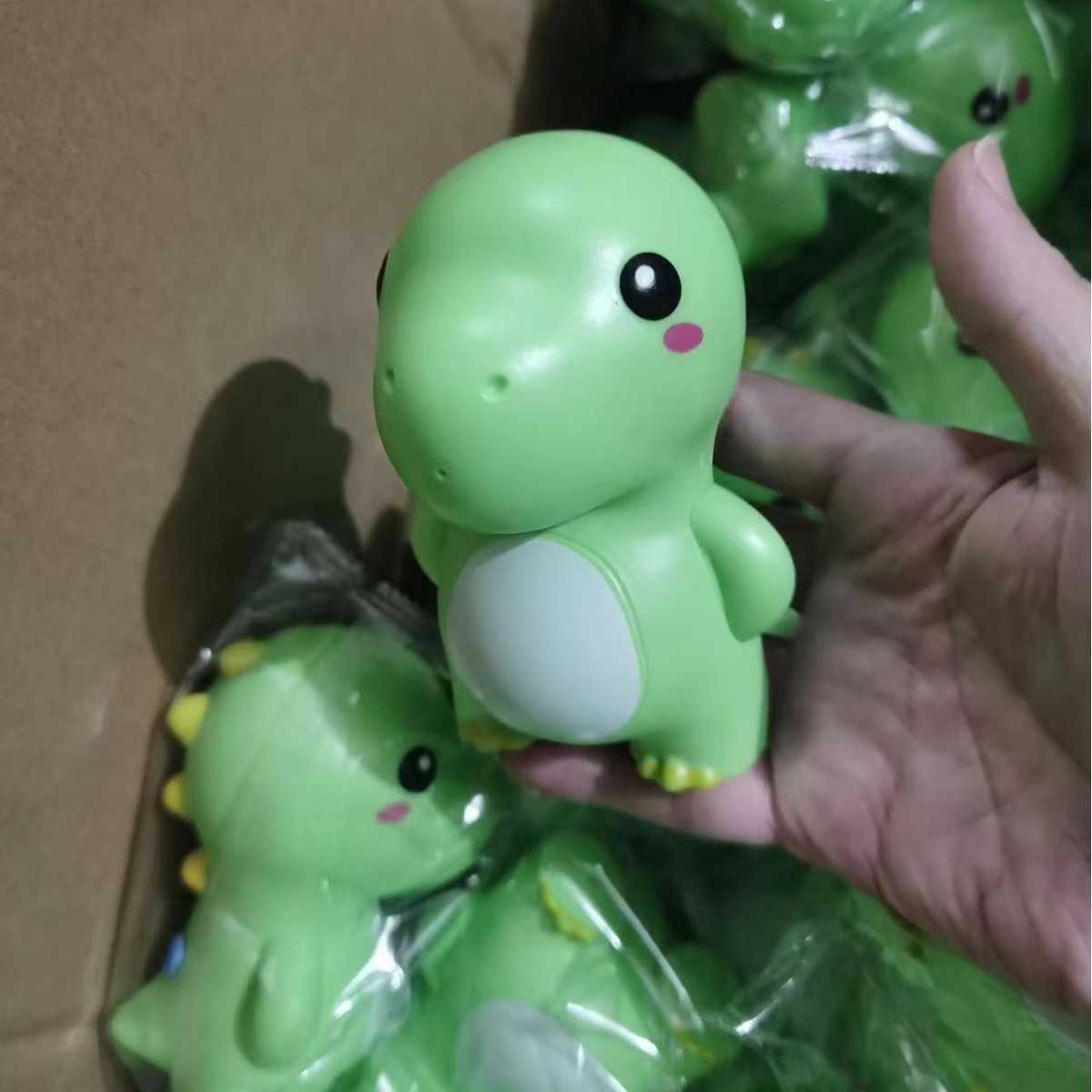 New Net Red Little Dinosaur Toy Water Gun Pressing Water Spray Water Gun Boys Girls Water Fight Children Pinch Music Specification drawing