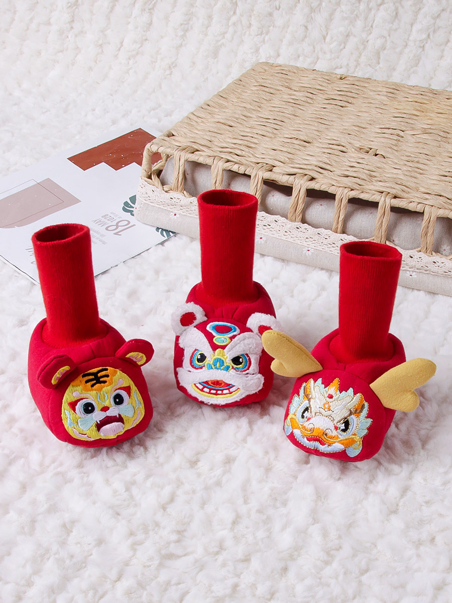 Soft-soled floor shoes and socks, thickened loops for autumn and winter, baby walking socks and shoes, anti-slip big red Dragon Year newborn baby socks details Picture