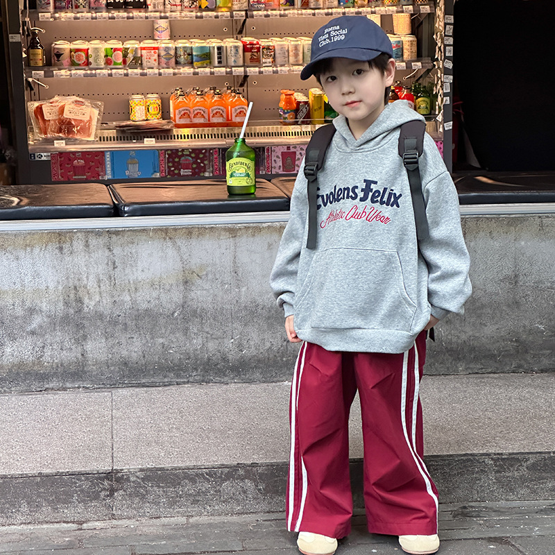 Aimobeibei's cool and loose top for boys in the autumn of 2024 is a Korean-style hooded sweatshirt for children Specification image