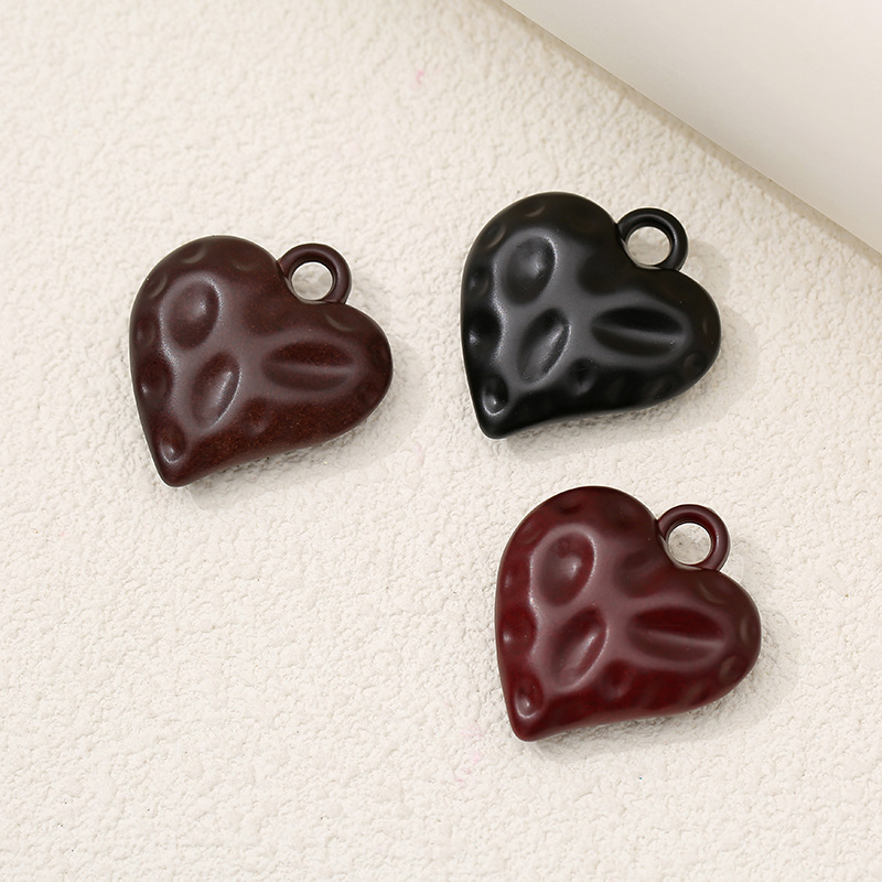 Imitation wood hanging hole heart-shaped flower pendant, hanging hole hanging piece, bag hanging, acrylic pendant, diy jewelry, necklace material accessories Specification image