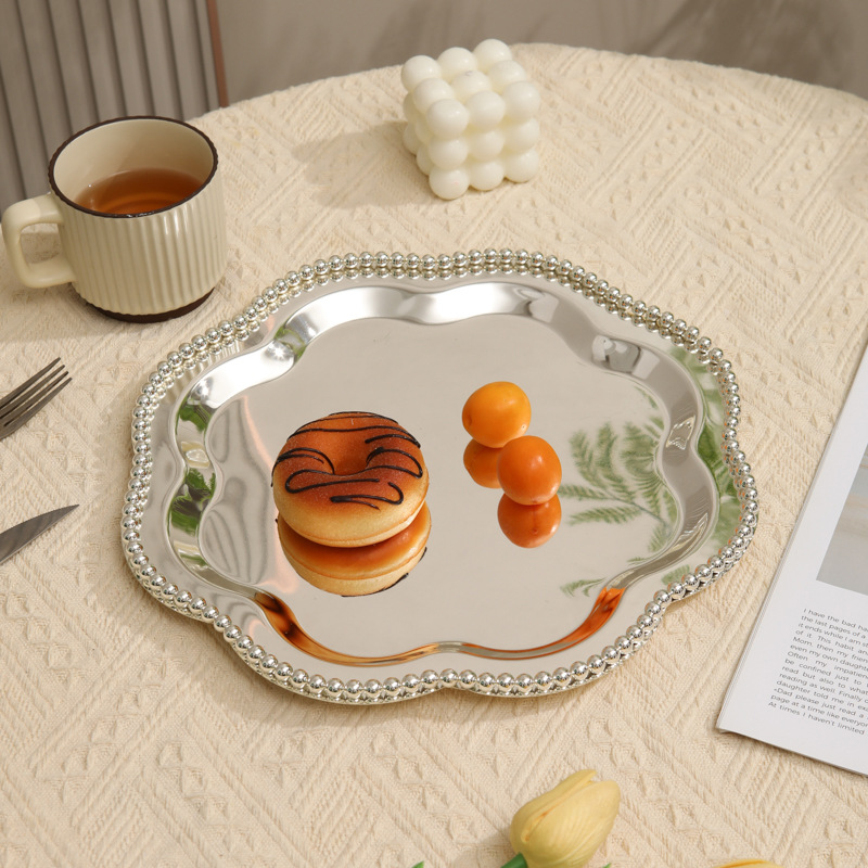 Silver Metal Plum Blossom Bead Point Plate Cake Pastry Plate Light Luxury Style Decoration Storage Tray Fruit Tray Application Scenario