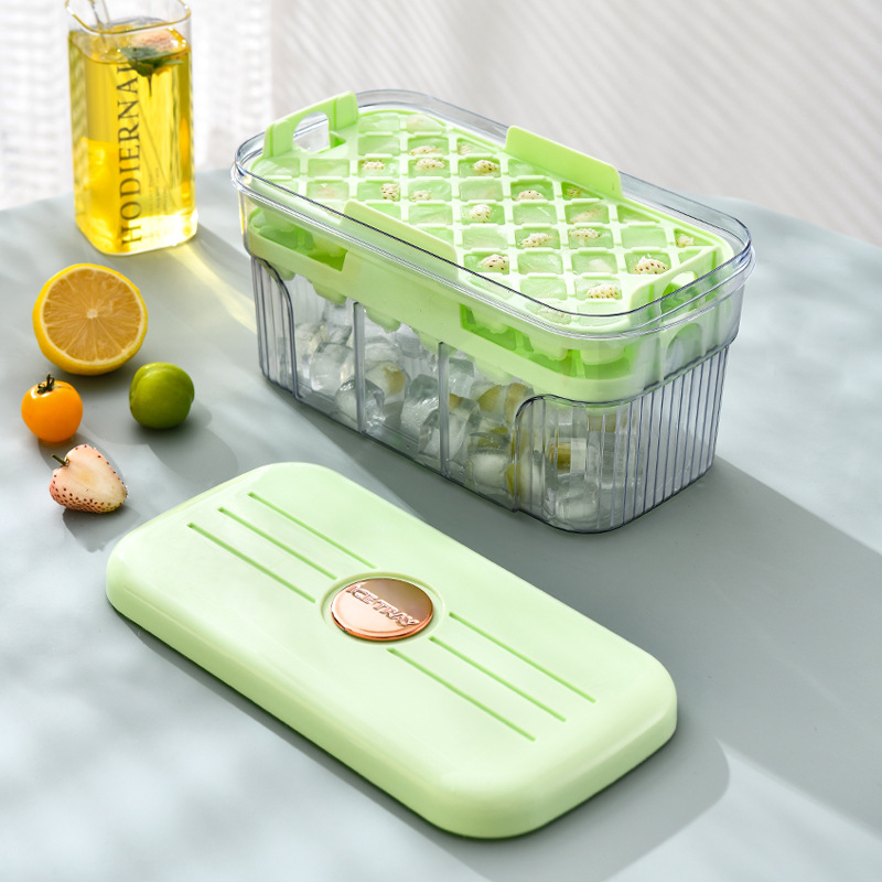Large-capacity one-click ice ice grid home ice making machine Double square ice cube mold home ice storage box 01189-Ice grid single layer Application Scenario