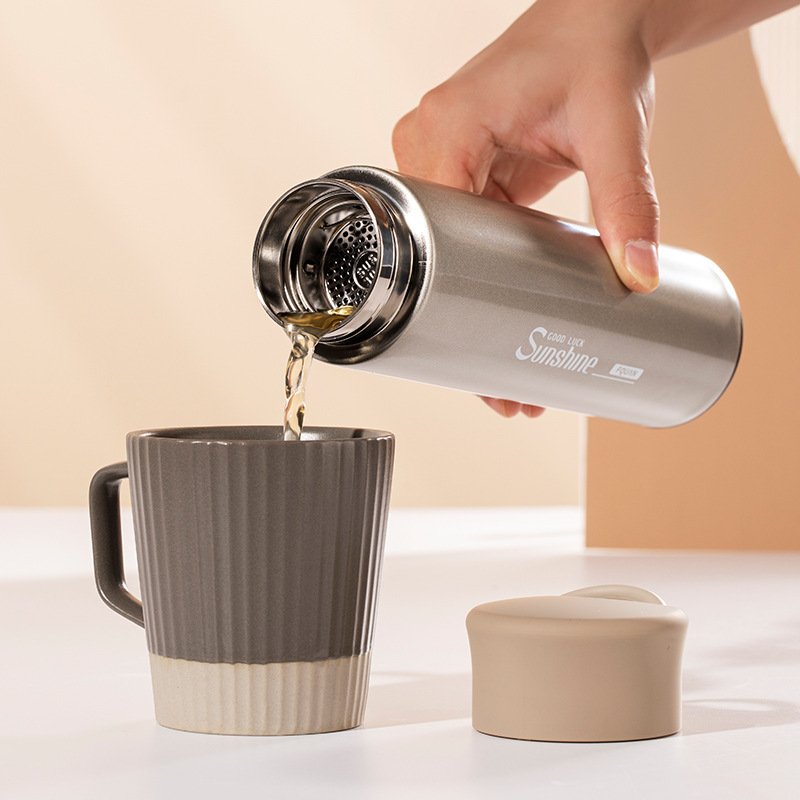 Tazas aislantes comerciales simples de gran capacidad para hacer té taza de cuerpo recto portátil con compartimiento de té taza de agua de cuerda de acero inoxidable al por mayor