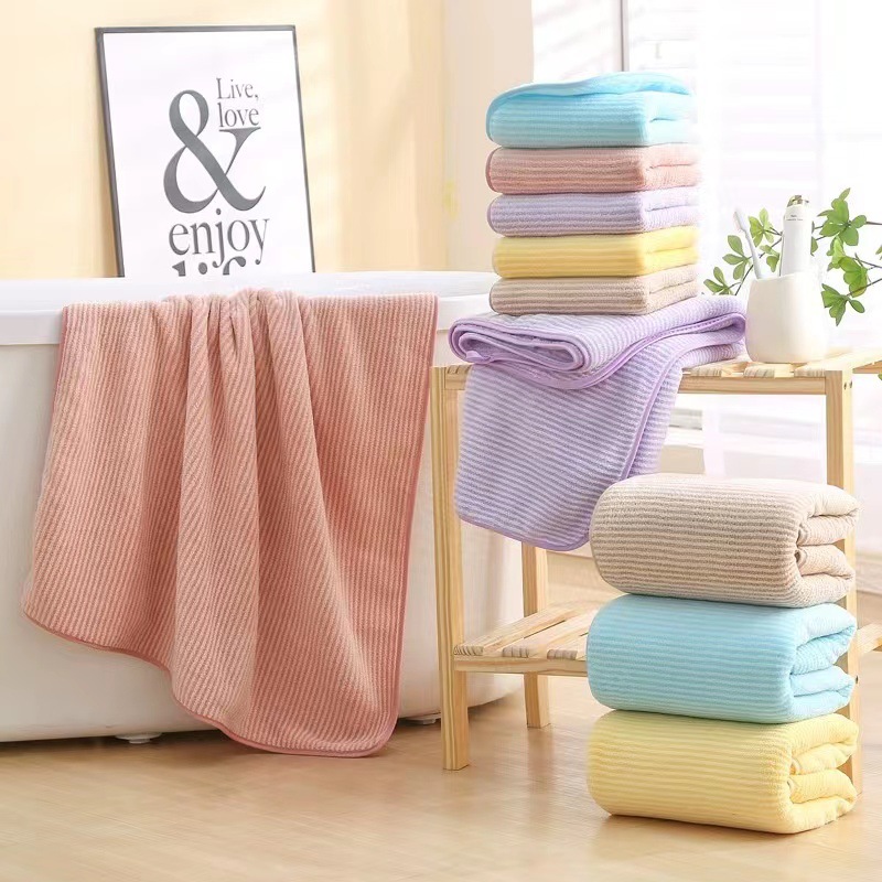 【 Cross-border Supply 】 Wholesale of coral fleece bath towel sets with color stripe borders and household soft absorbent towels Application Scenario