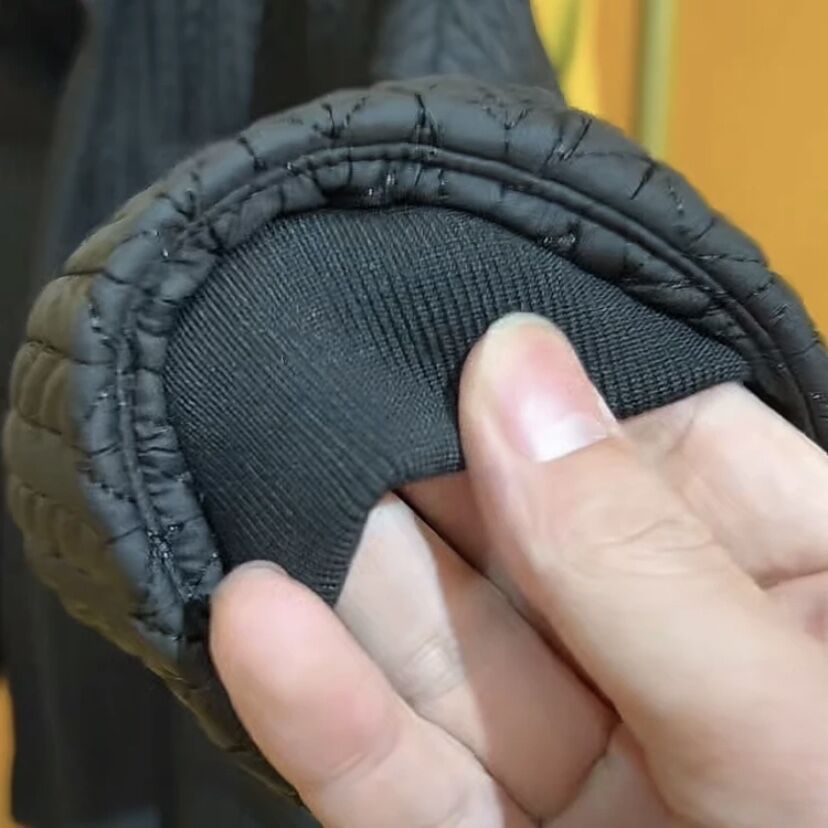 Winter Explosion Wheat Black Cotton-Padded Jacket High-End Light Luxury Trend Bread Clothing Winter Warm Men's Jacket Application Scenario