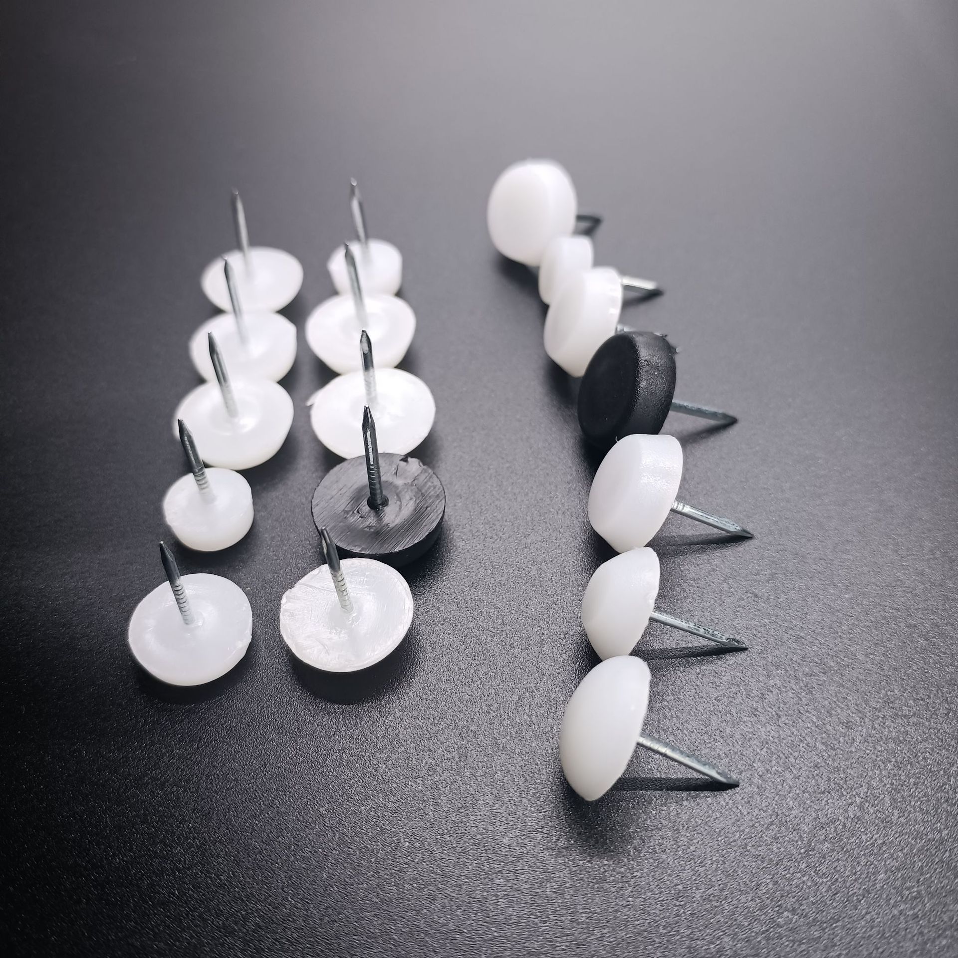 Floor foot nails, furniture accessories, foot nail manufacturers, tables, chairs, cabinets, silent and moisture-proof round hat-shaped rubber and plastic foot nails details Picture