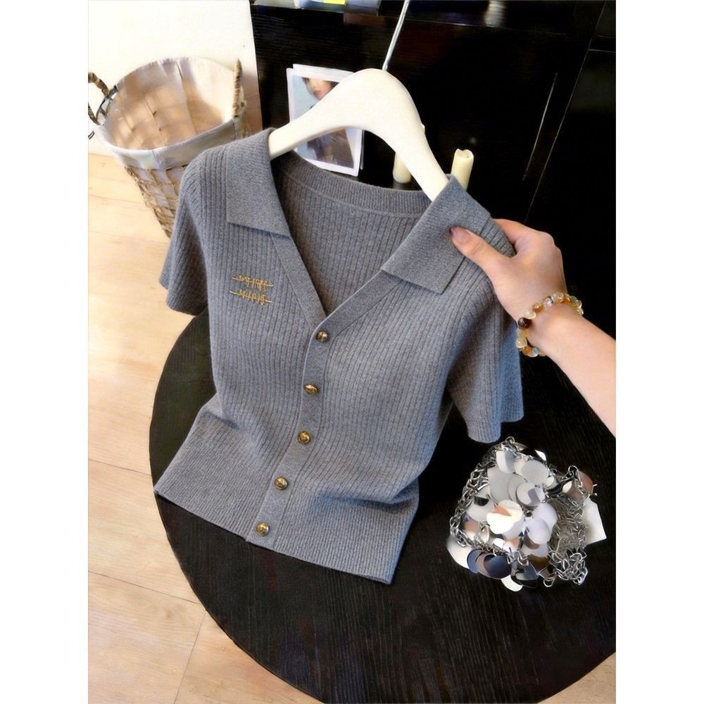 Korean-style light luxury grey lapel short-sleeved knitted sweater for women's summer 2026, a new slimming and elegant top