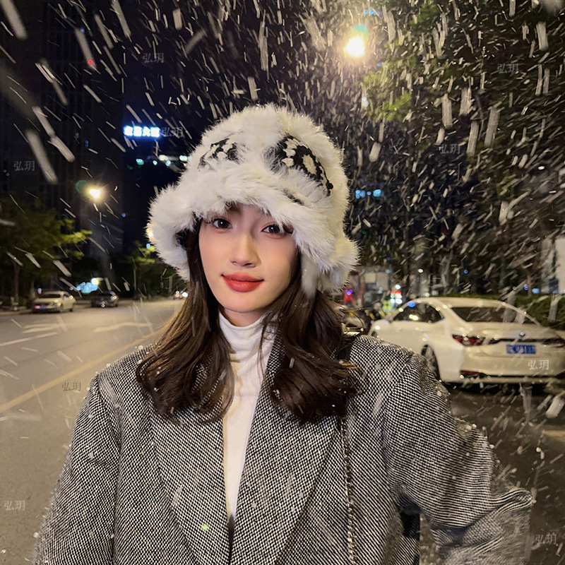 兔毛毛线帽子细节图