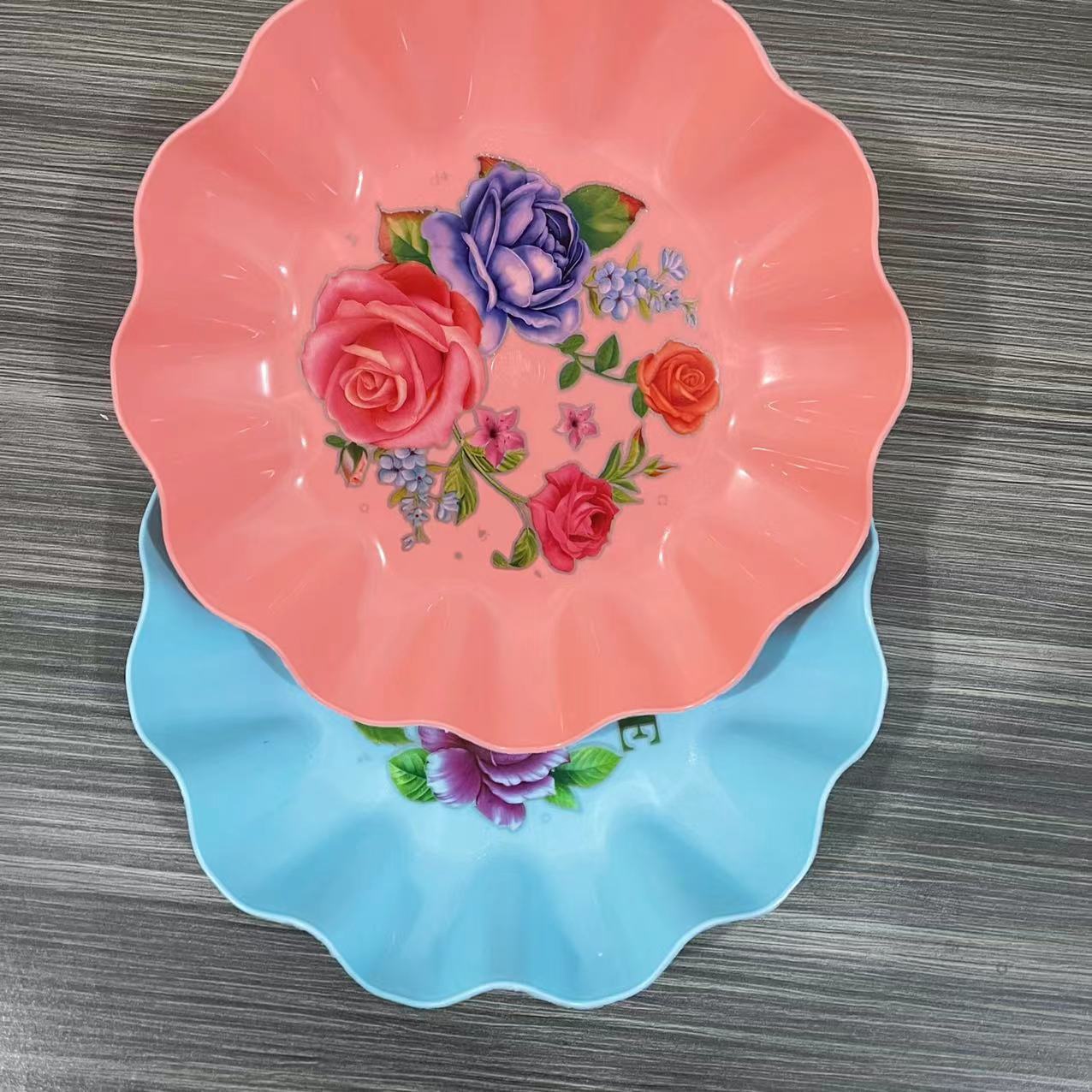 One-yuan fruit plate, lace snack plate, plastic candy plate, fruit plate, one-yuan best-selling items Application Scenario
