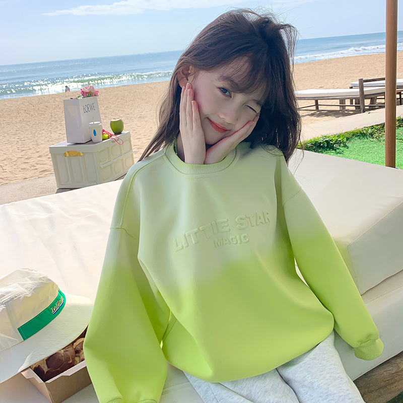 New 2024 stylish girls' hoodie Spring collection, long-sleeved children's spring and autumn style, loose top for little girls details Picture