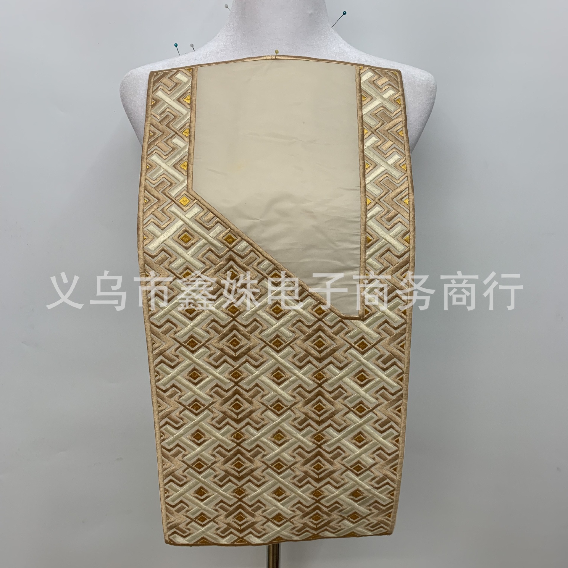 Factory direct sales of multi-color rectangular embroidered circular collar stage costume accessories in stock Specification image