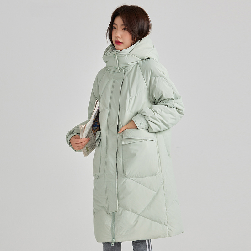 The 2022 winter new style of women's mid-length down jacket with a hooded Korean version, thickened, slimming, casual, fashionable and warm coat trend details Picture