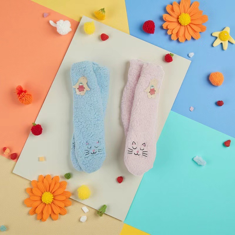 Socks, street stalls, export socks, cross-border coral fleece socks, women's mid-calf socks, thick and warm floor socks for autumn and winter, snow socks, cute women's sleeping socks, export socks