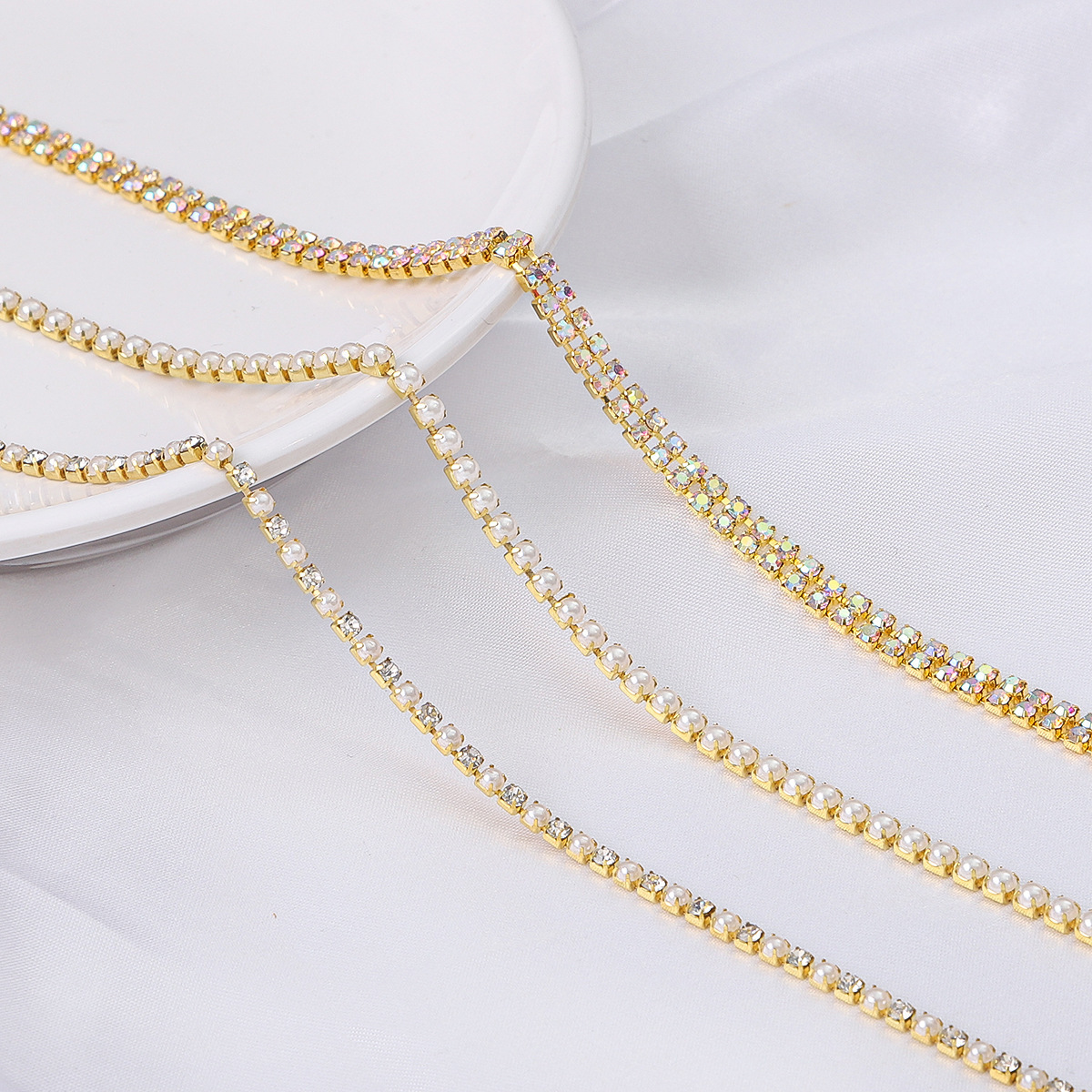 2MM- 6MB A color encrypted pearl claw chain, water diamond gold and silver bottom claw diamond chain, mobile phone sticker diamond chain, diy wholesale details Picture