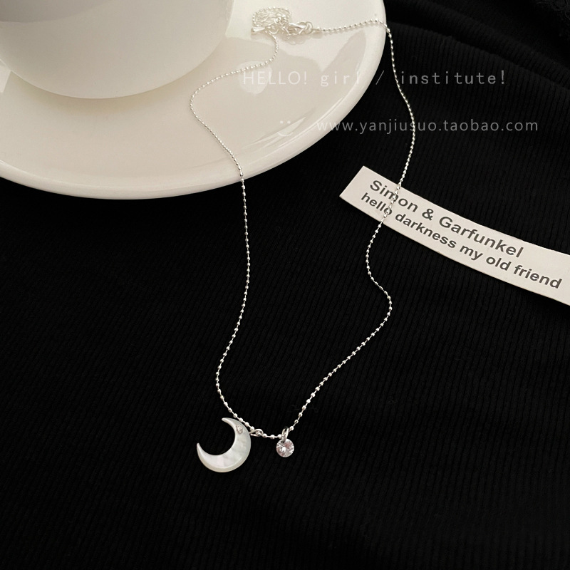 S925 Gentle White Moonlight Moon Shell Necklace Advanced Design Sense Niche Choker Temperament Collarbone Chain Accessories details Picture