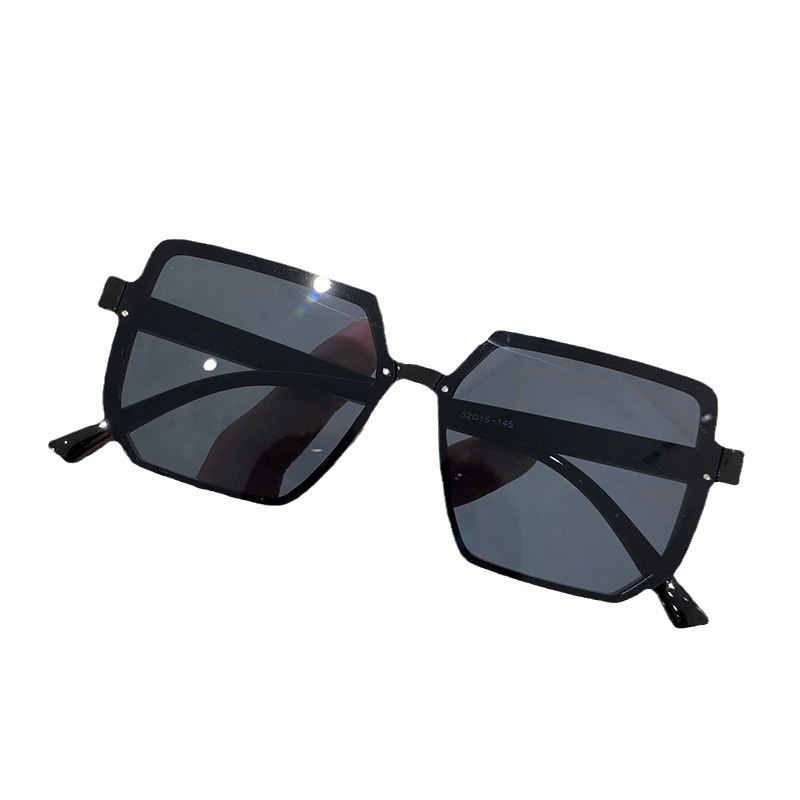 New UV-resistant women's sunglasses, sun protection driving sunglasses, Korean-style trendy retro sunglasses Item Picture