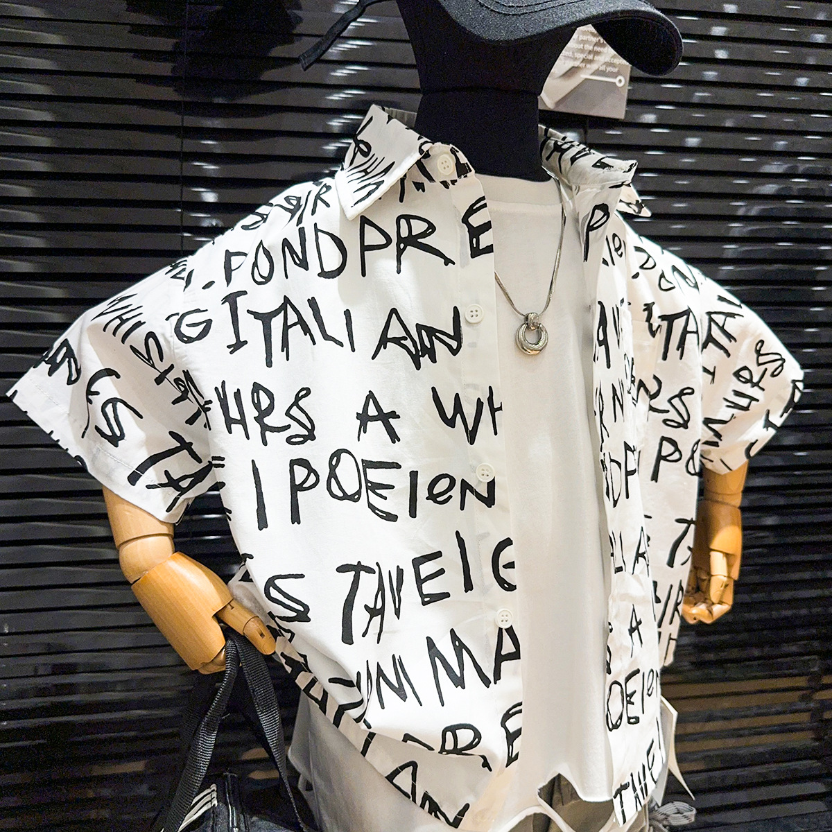 Summer Korean-style casual and fashionable children's shirts with full printed letters, short-sleeved shirts for boys and girls Specification image