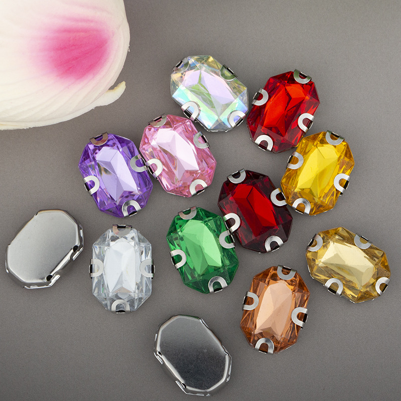 10* 14mm D-shaped ear claw, rectangular pointed-bottom acrylic diy clothing and headwear accessories, hand-sewn claw drill Application Scenario