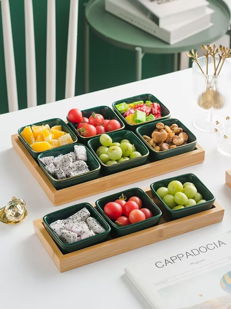 The internet-famous creative ceramic grid fruit plate is a commercial fruit, snack, tea and heart plate, specially designed for chess and card rooms and foot baths Application Scenario