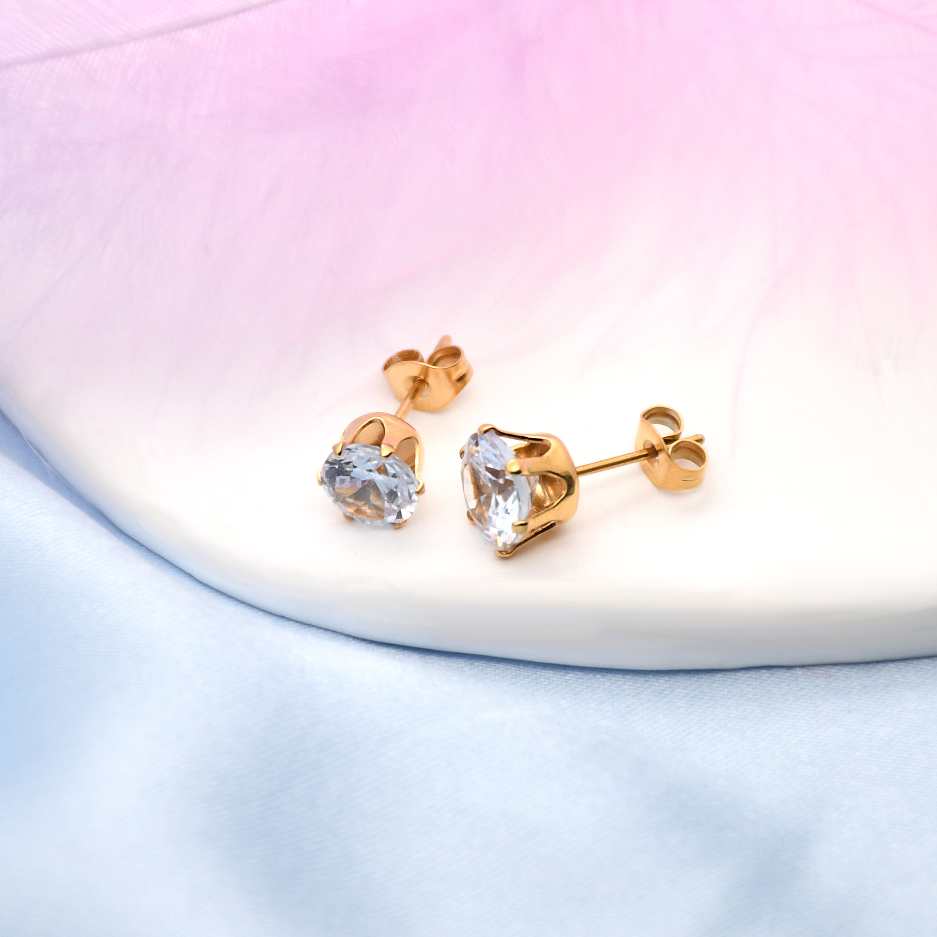 European and American minimalist style, individual and trendy stainless steel diamond-encrusted zircon stud earrings, electroplated and colored, in multiple specifications for American men and women details Picture