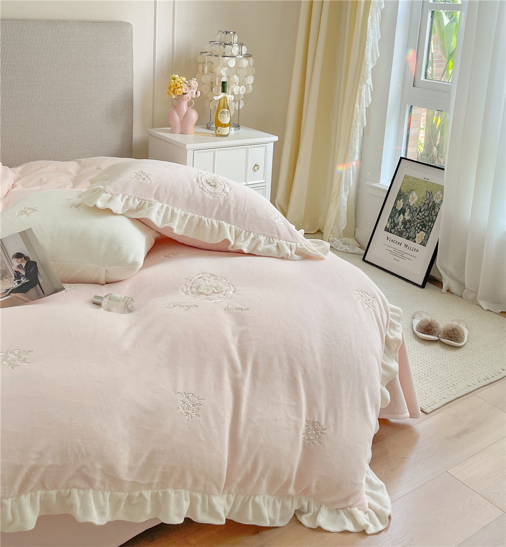 Autumn And Winter Warm Baby Fleece Bed Sheet 4-Piece Maiden Heart Camellia Embroidered Thick Coral Fleece Bed Cover Specification drawing