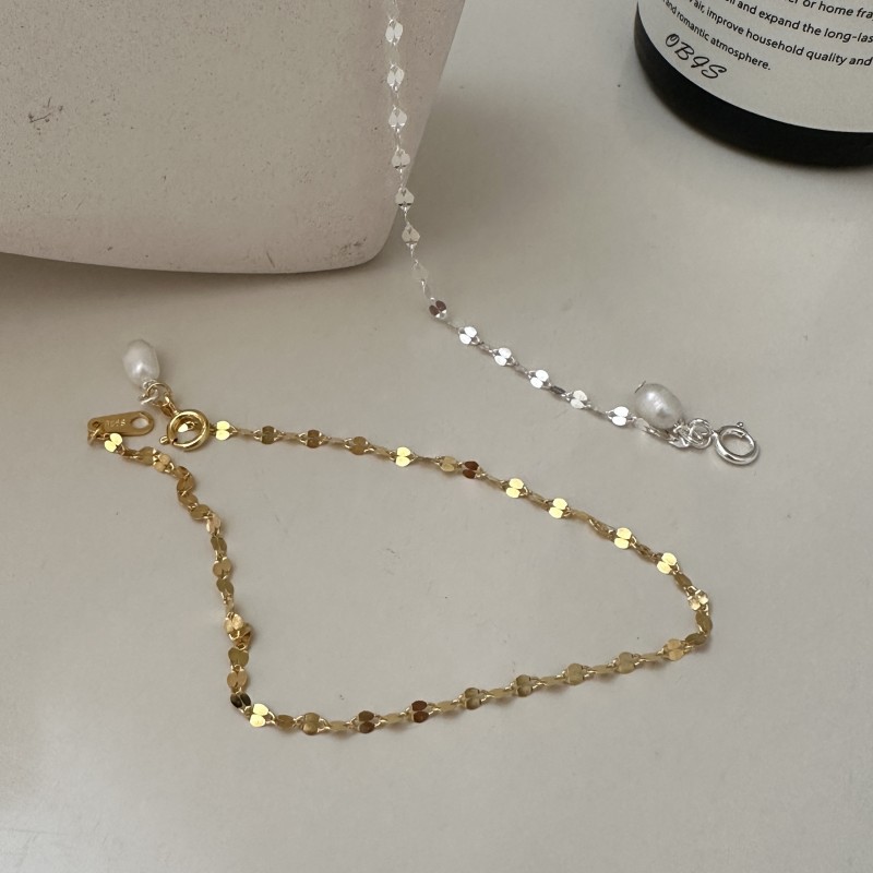 S925 sterling silver Korean version, a niche design sense, glittering pearl bracelet, a simple and retro Korean style jewelry accessory S925 sterling silver Korean version, a niche design sense, glittering pearl bracelet, a simple and retro Korean style jewelry accessory