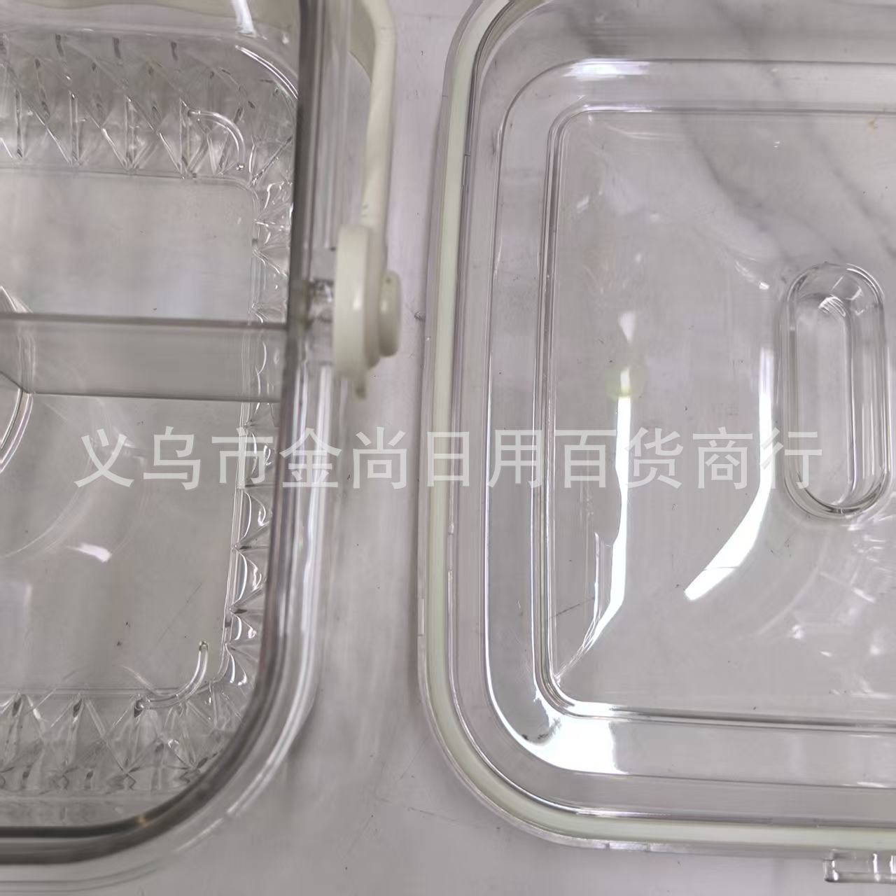 Wholesale of new hand-held square PET double-layer transparent snack and fruit ice bucket preservation boxes in kraft paper boxes Application Scenario