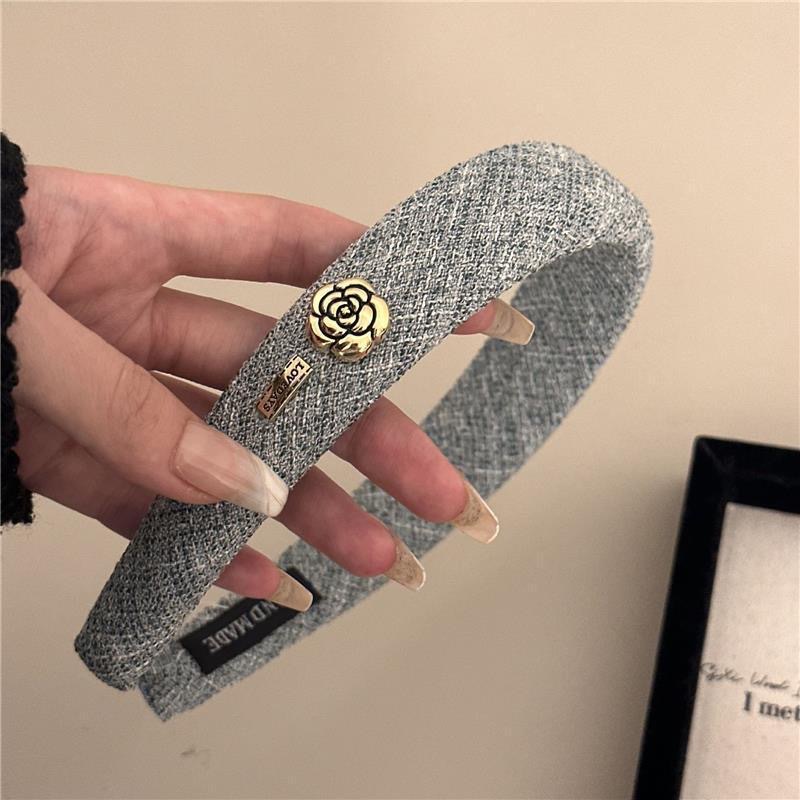 Elegant and retro camellia gold thread sponge hairband, high head Korean-style hairband, scented hairpin, elegant and girlish Application Scenario