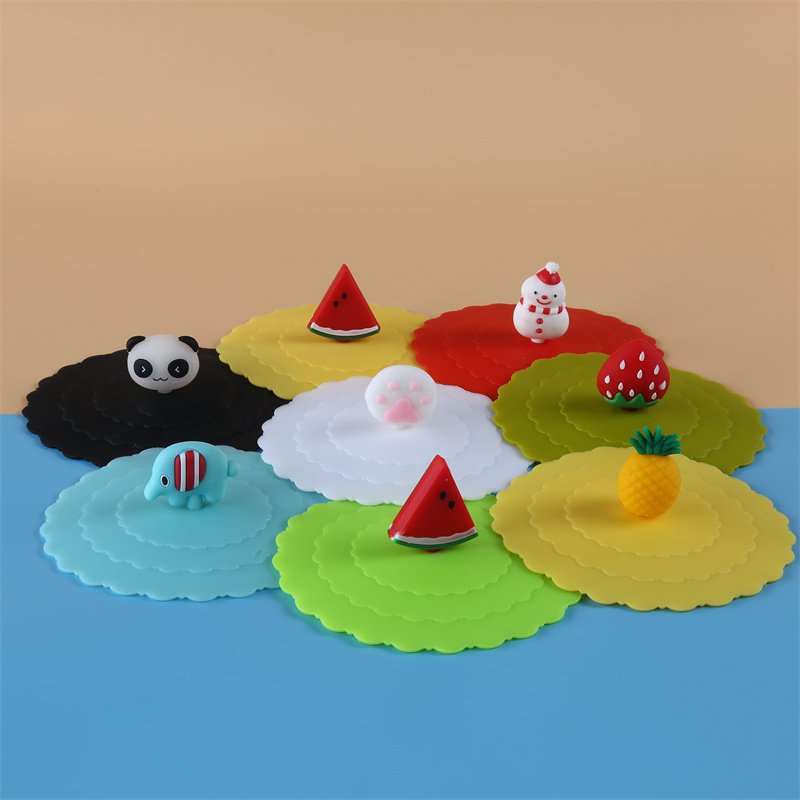 Detachable silicone cup lid for plush toys