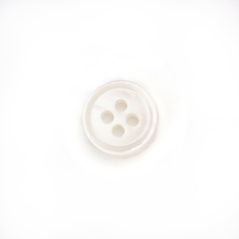 简约男女衬衫白底实物图